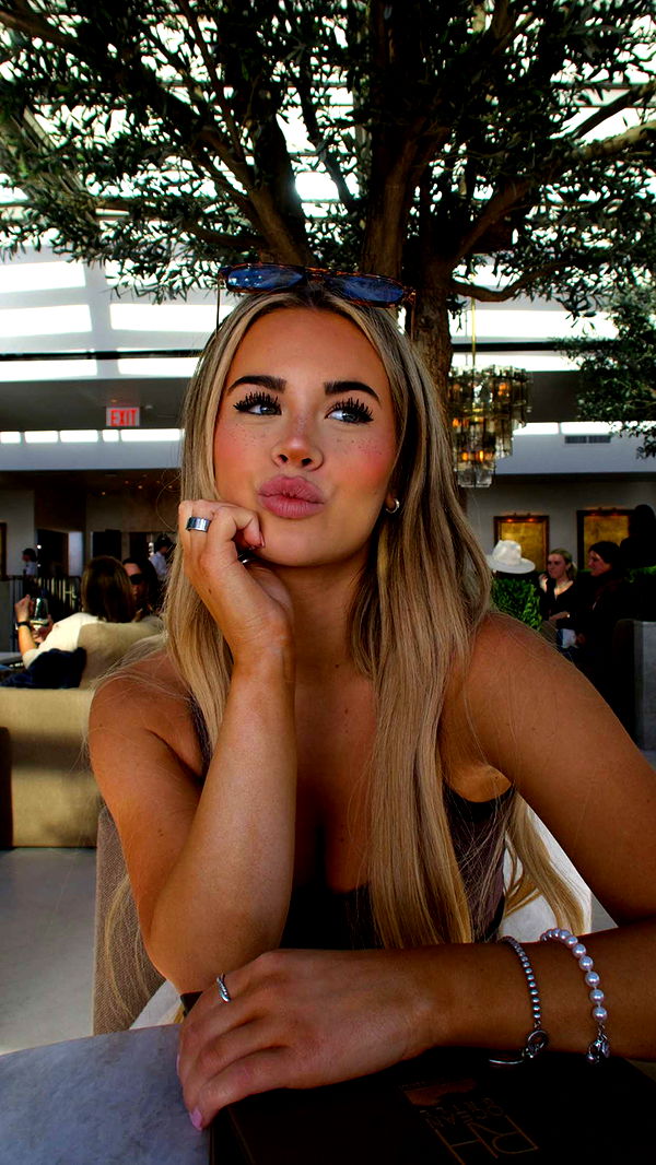 emilyelizabbeth image ~ Altpins