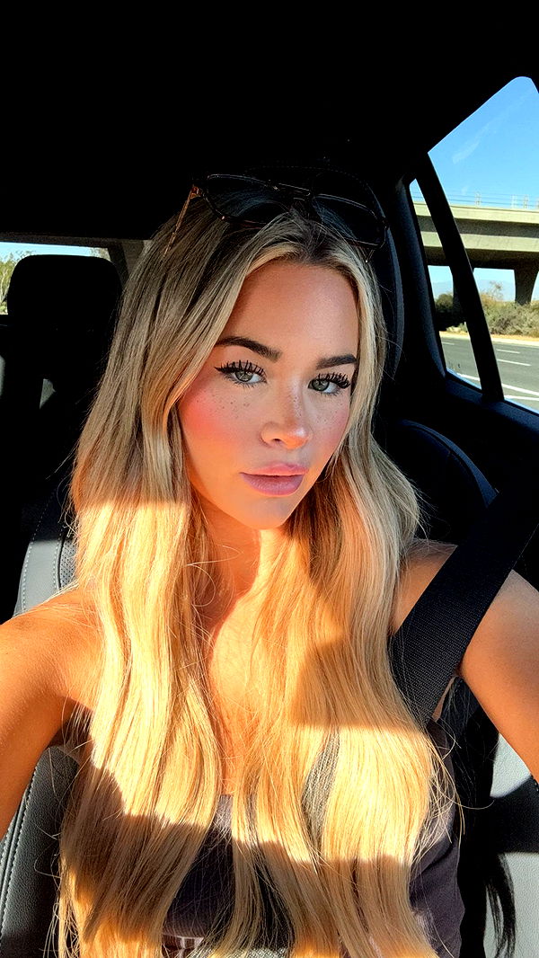 emilyelizabbeth image ~ Altpins