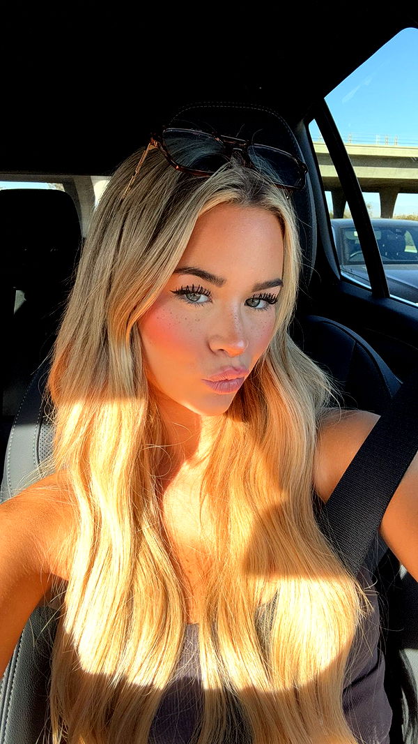 emilyelizabbeth image ~ Altpins