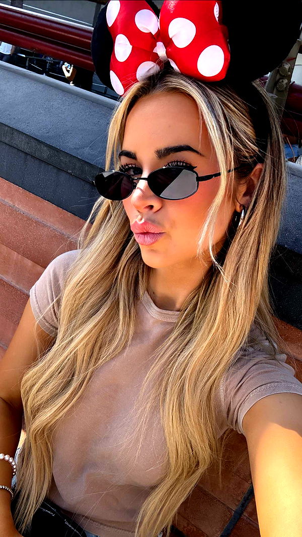 emilyelizabbeth image ~ Altpins