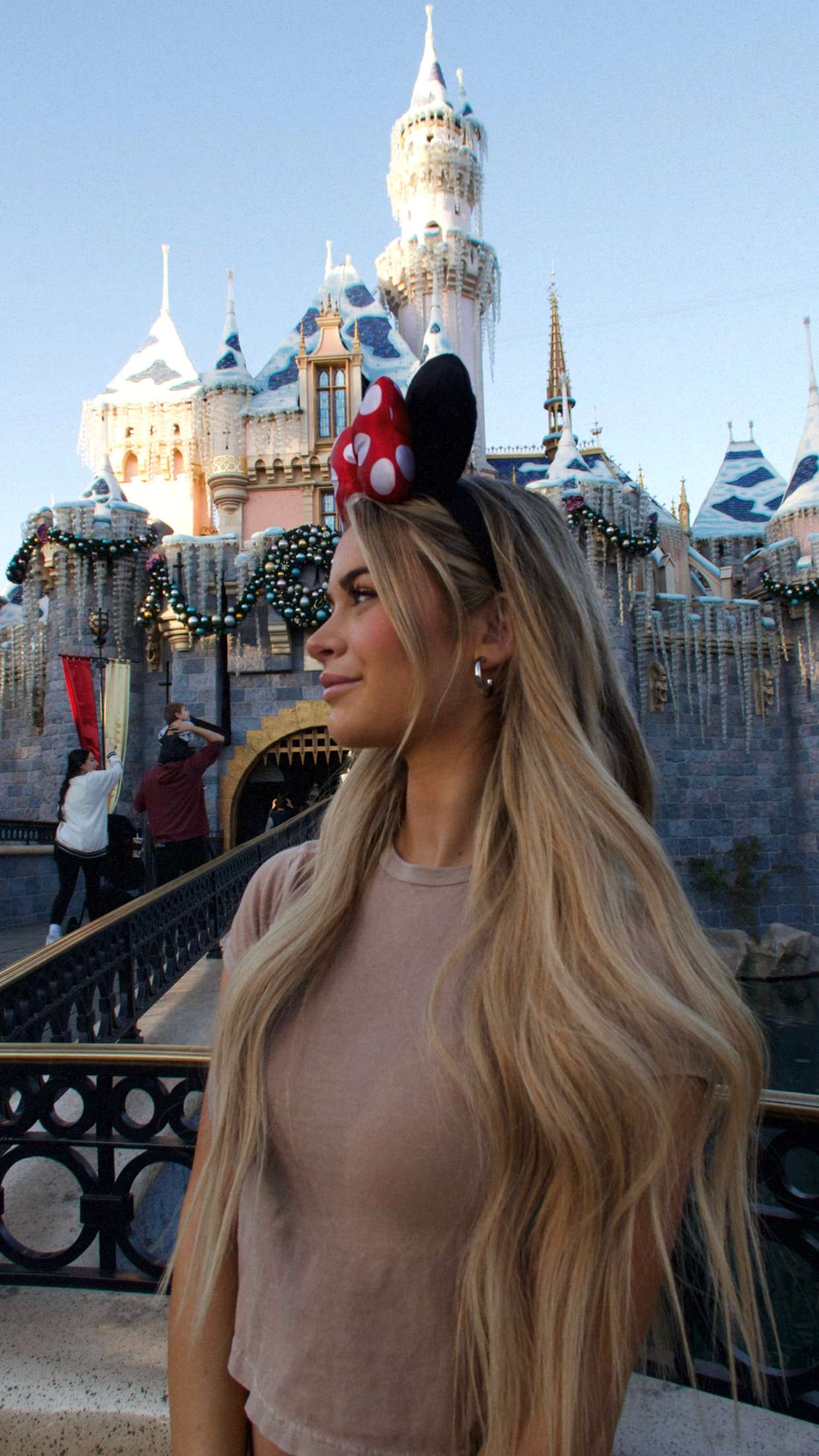 emilyelizabbeth snapchat image archive image