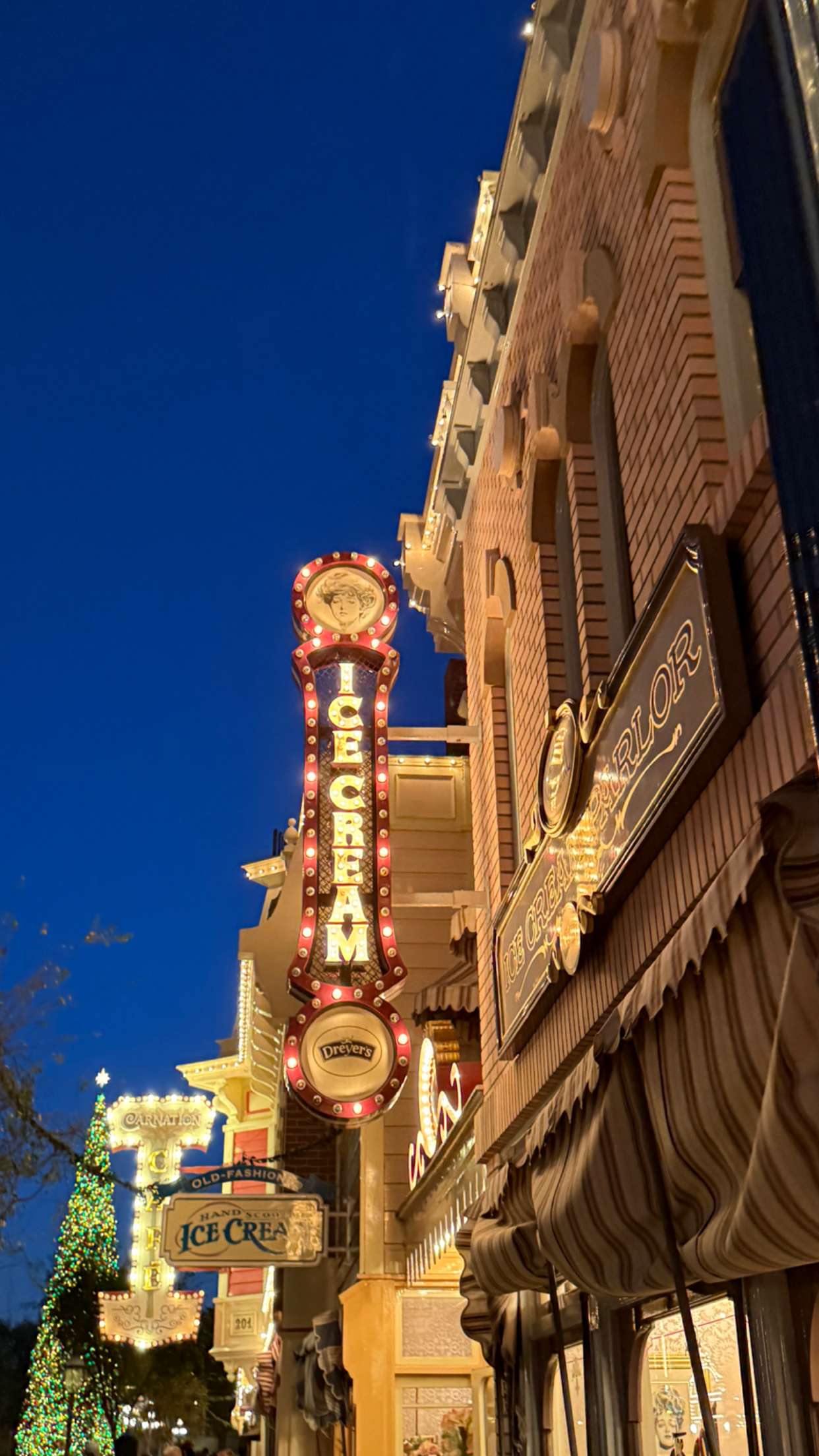 emilyelizabbeth snapchat image archive image