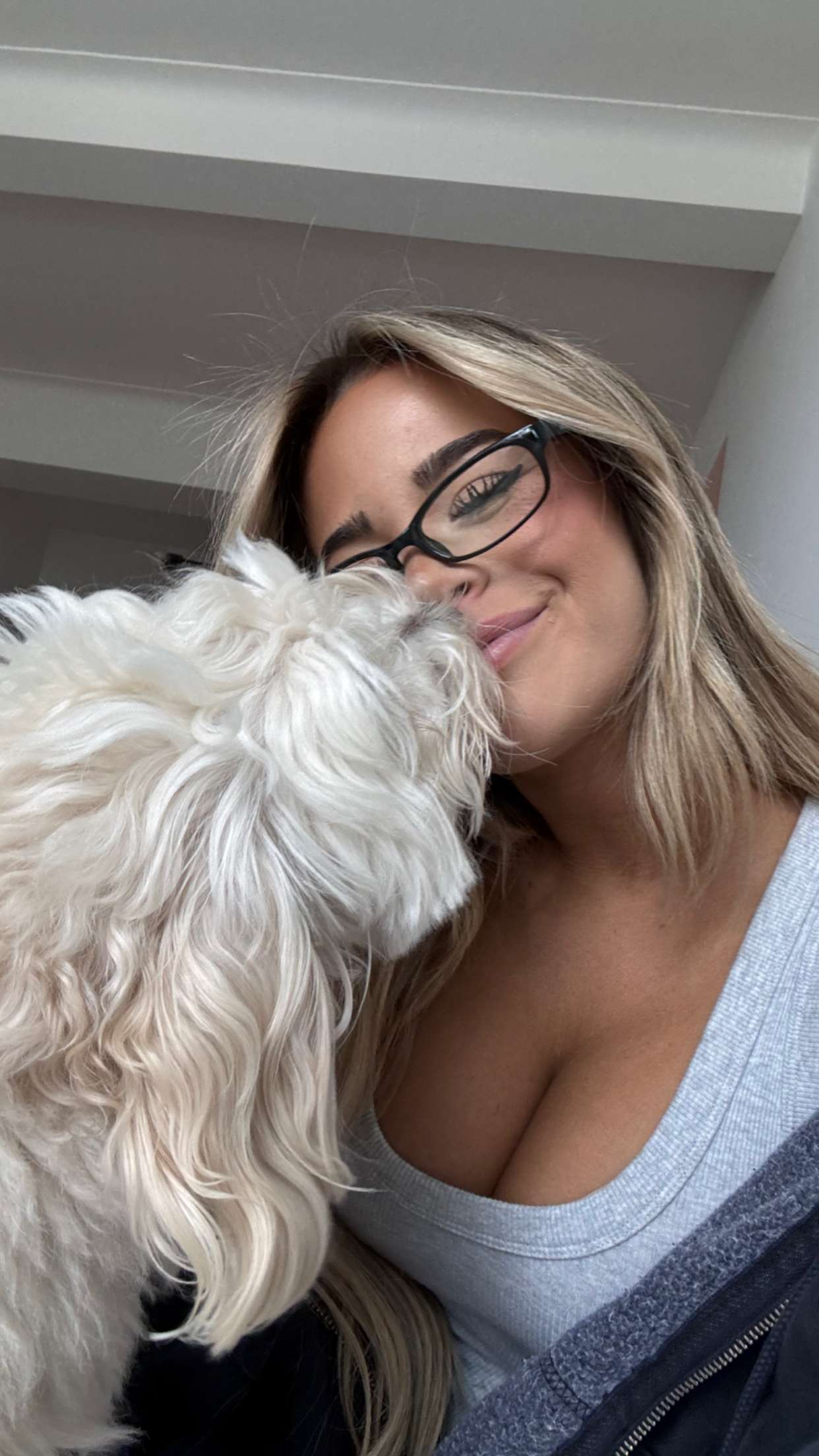 emilyelizabbeth snapchat image archive image