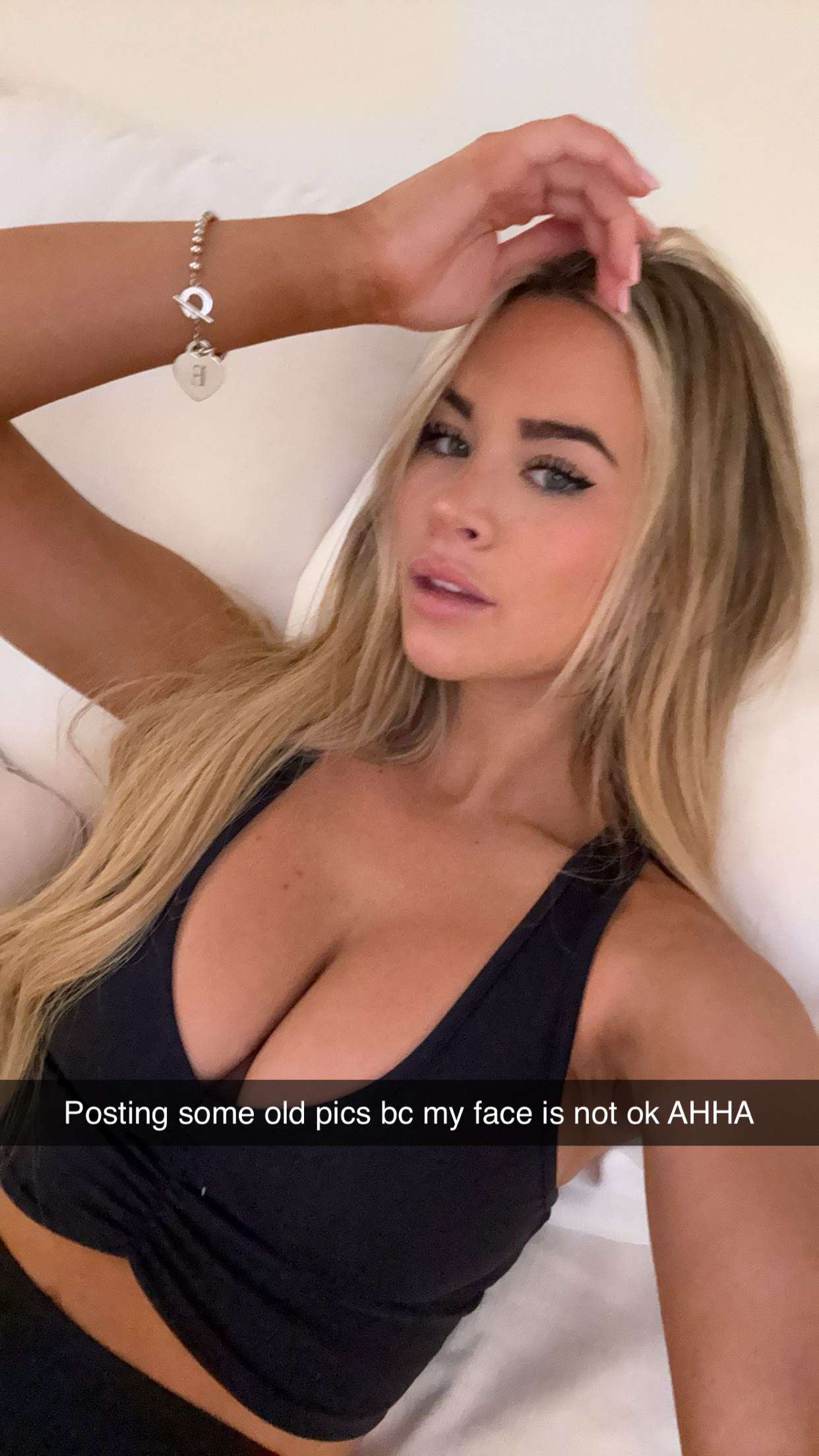 emilyelizabbeth snapchat image archive image