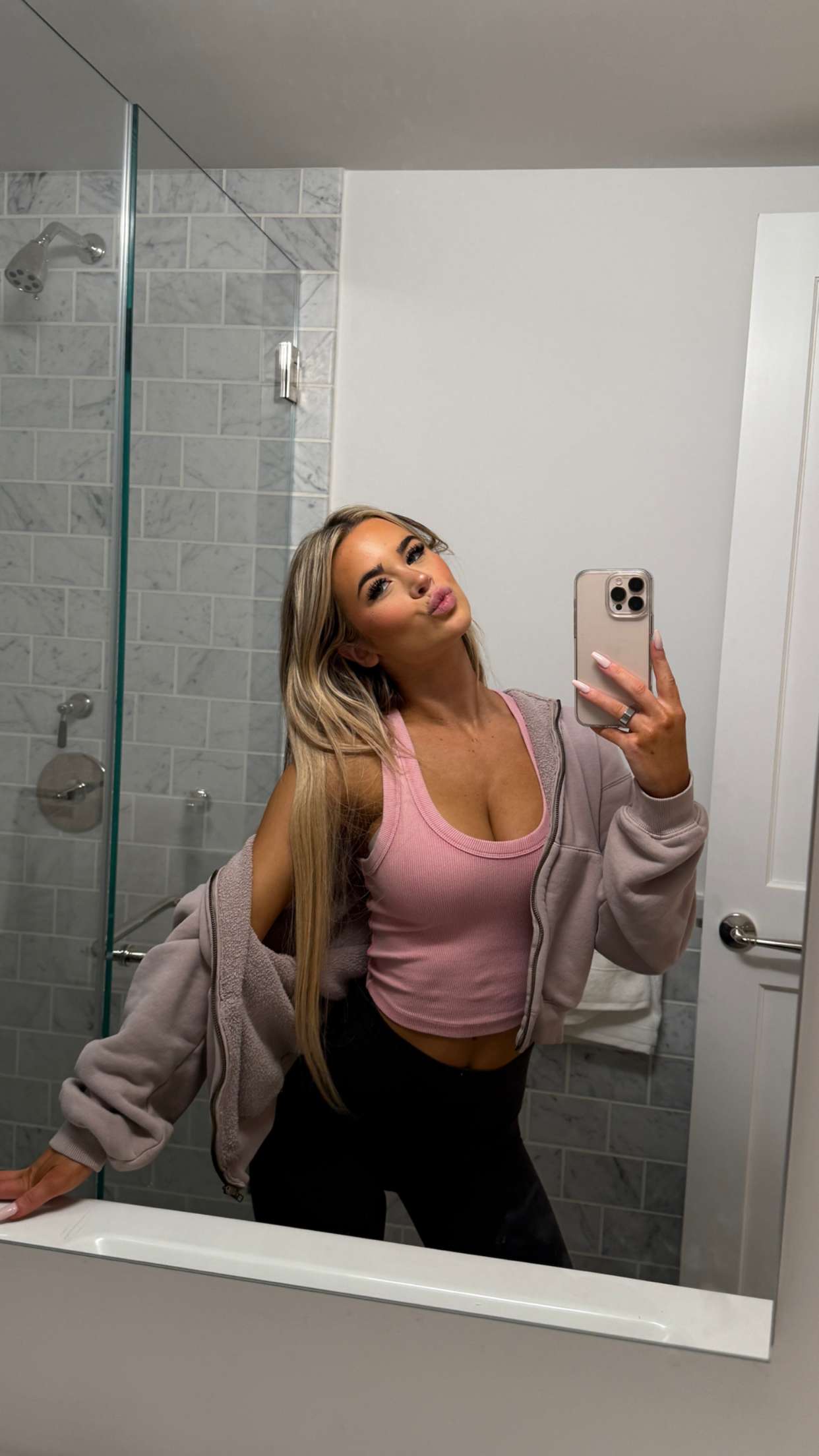 emilyelizabbeth snapchat image archive image