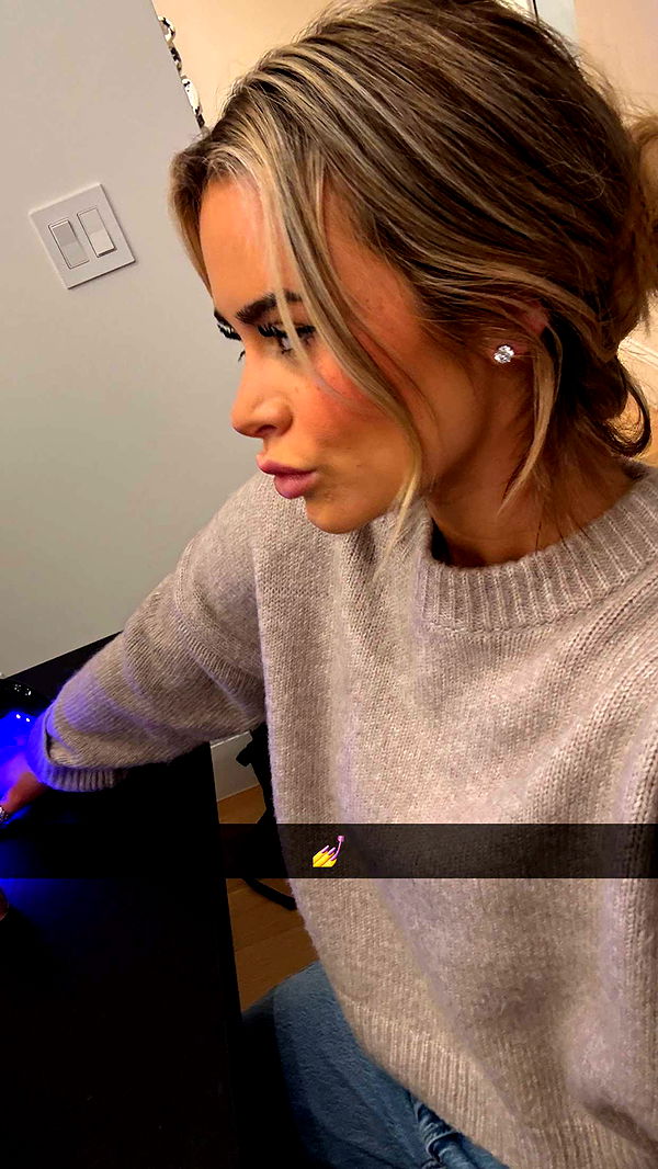 emilyelizabbeth image ~ Altpins