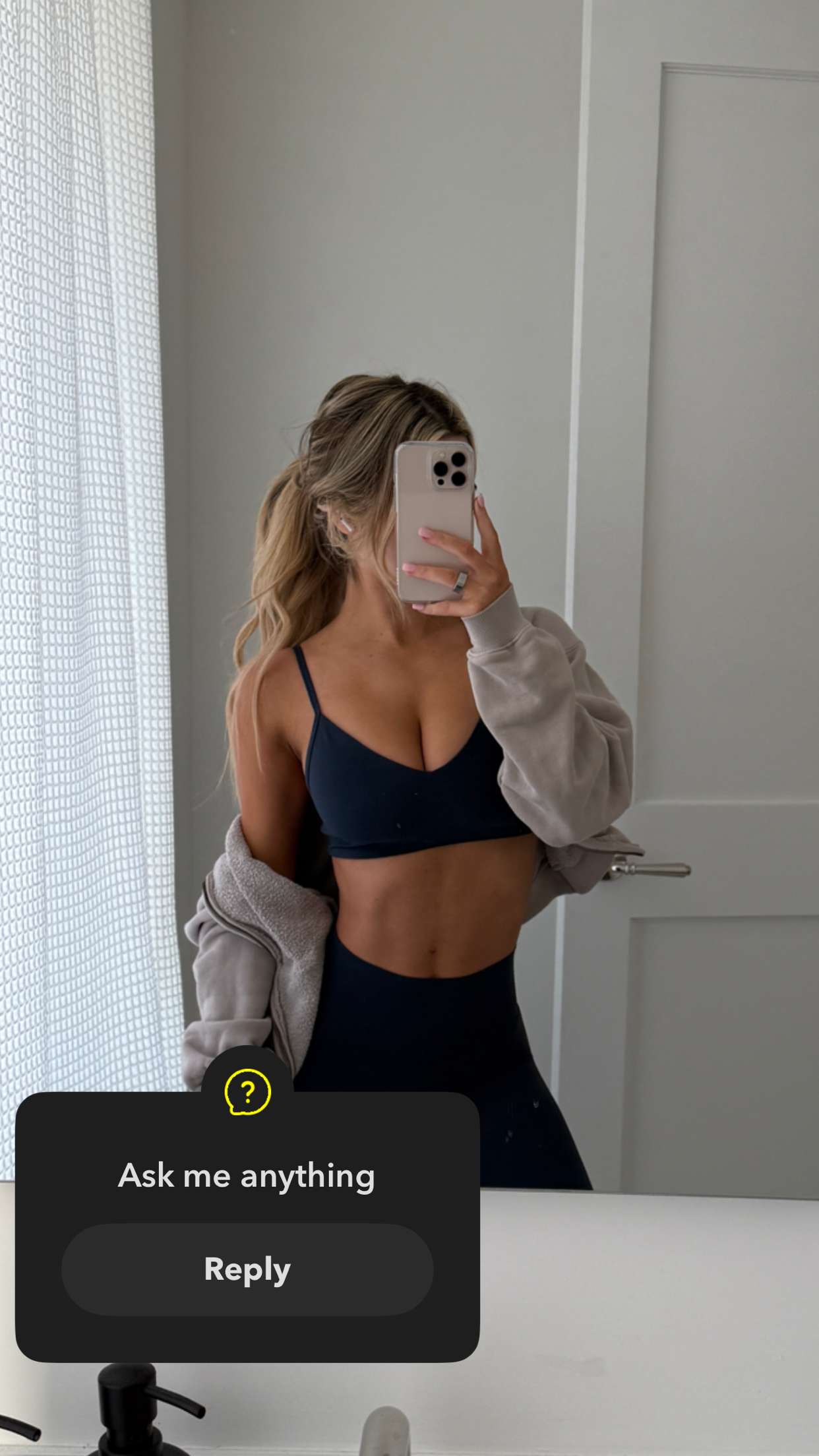 emilyelizabbeth snapchat image archive image