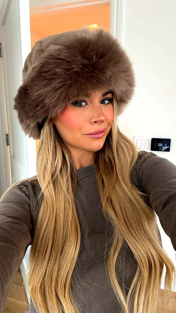 emilyelizabbeth image ~ Altpins