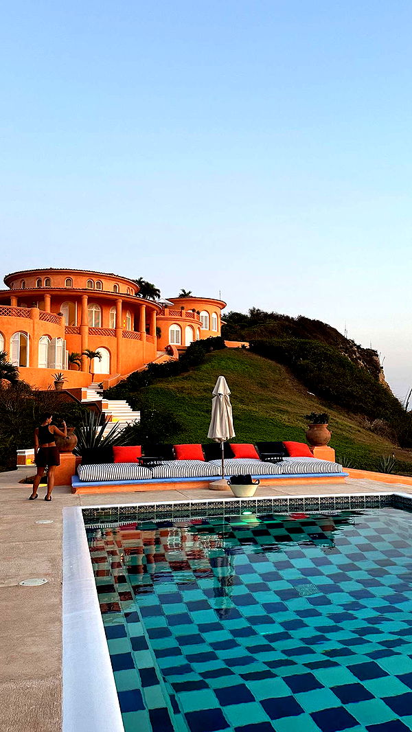 emilyelizabbeth image ~ Altpins