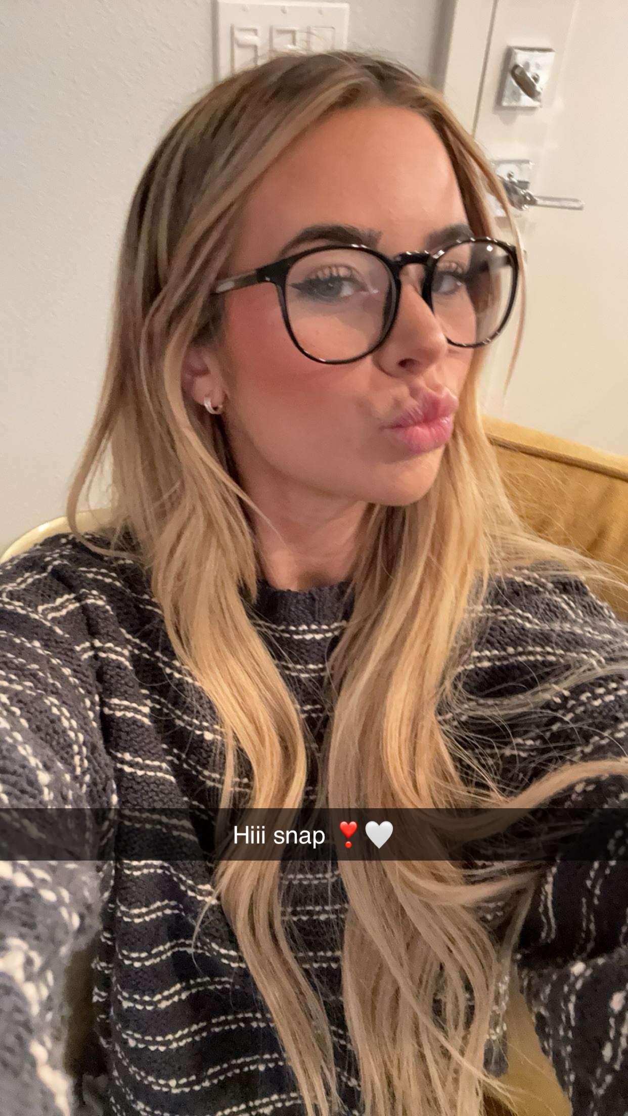 emilyelizabbeth snapchat image archive image