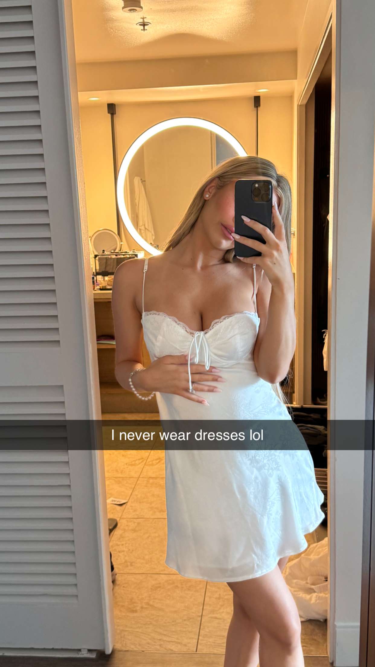 emilyelizabbeth snapchat image archive image