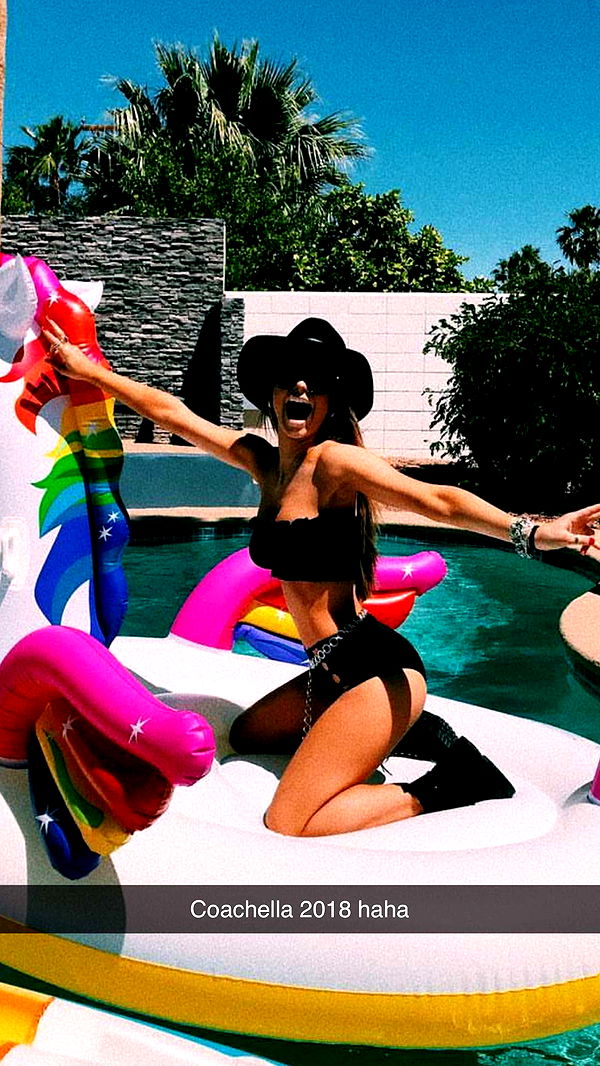 emilyelizabbeth image ~ Altpins