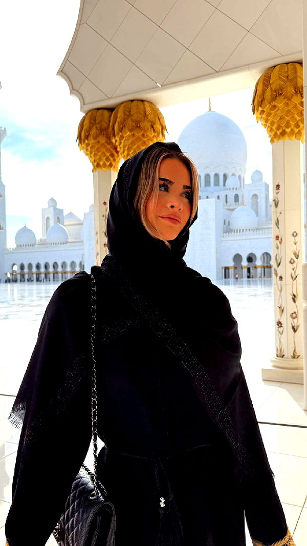 emilyelizabbeth image ~ Altpins