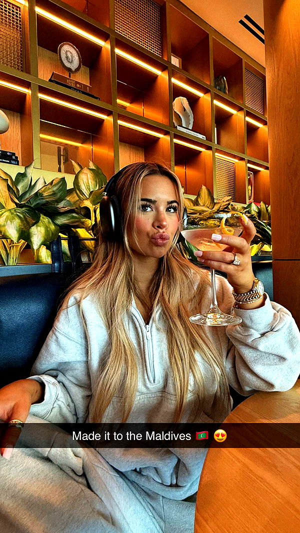 emilyelizabbeth image ~ Altpins