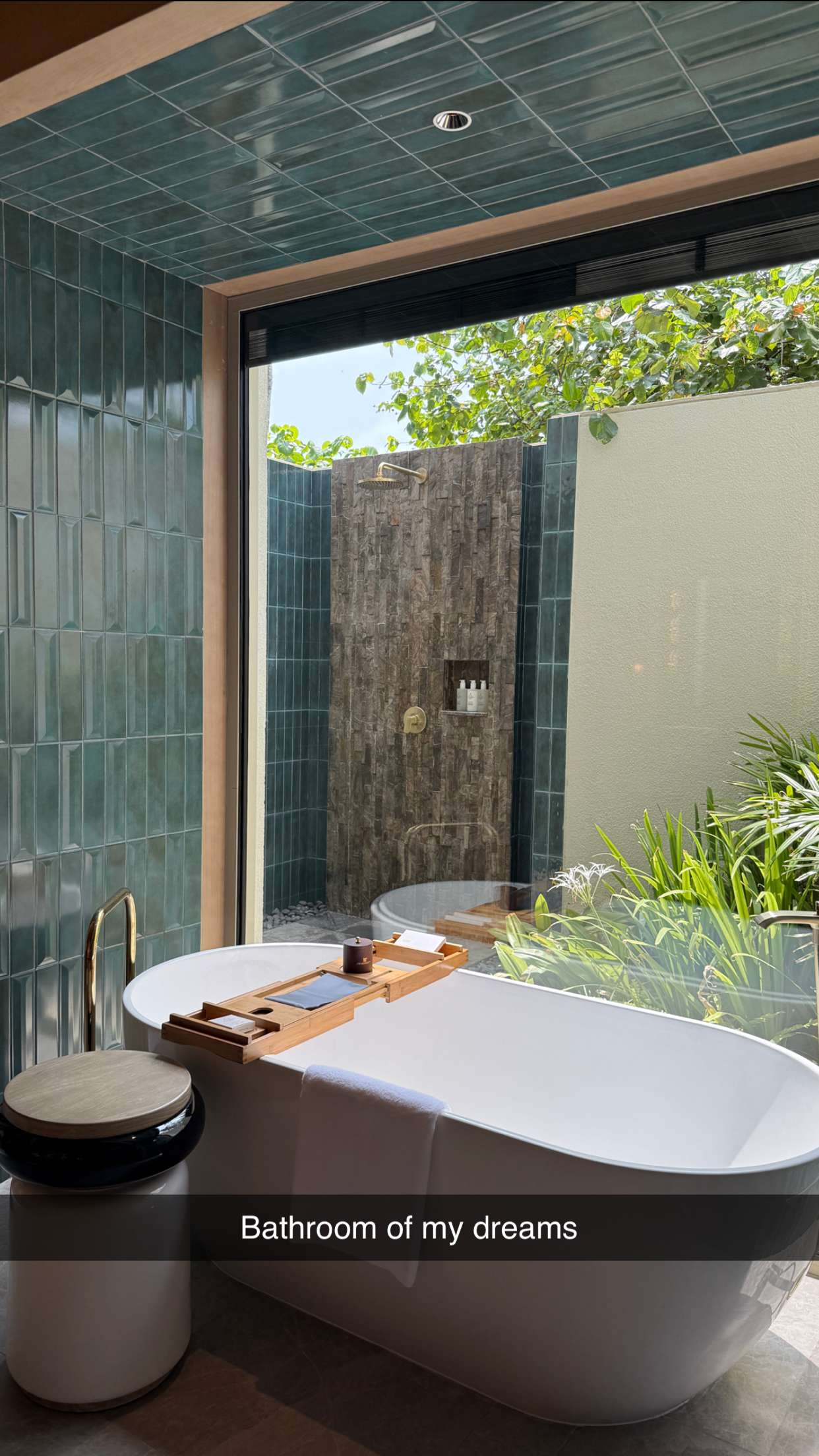 emilyelizabbeth snapchat image archive image