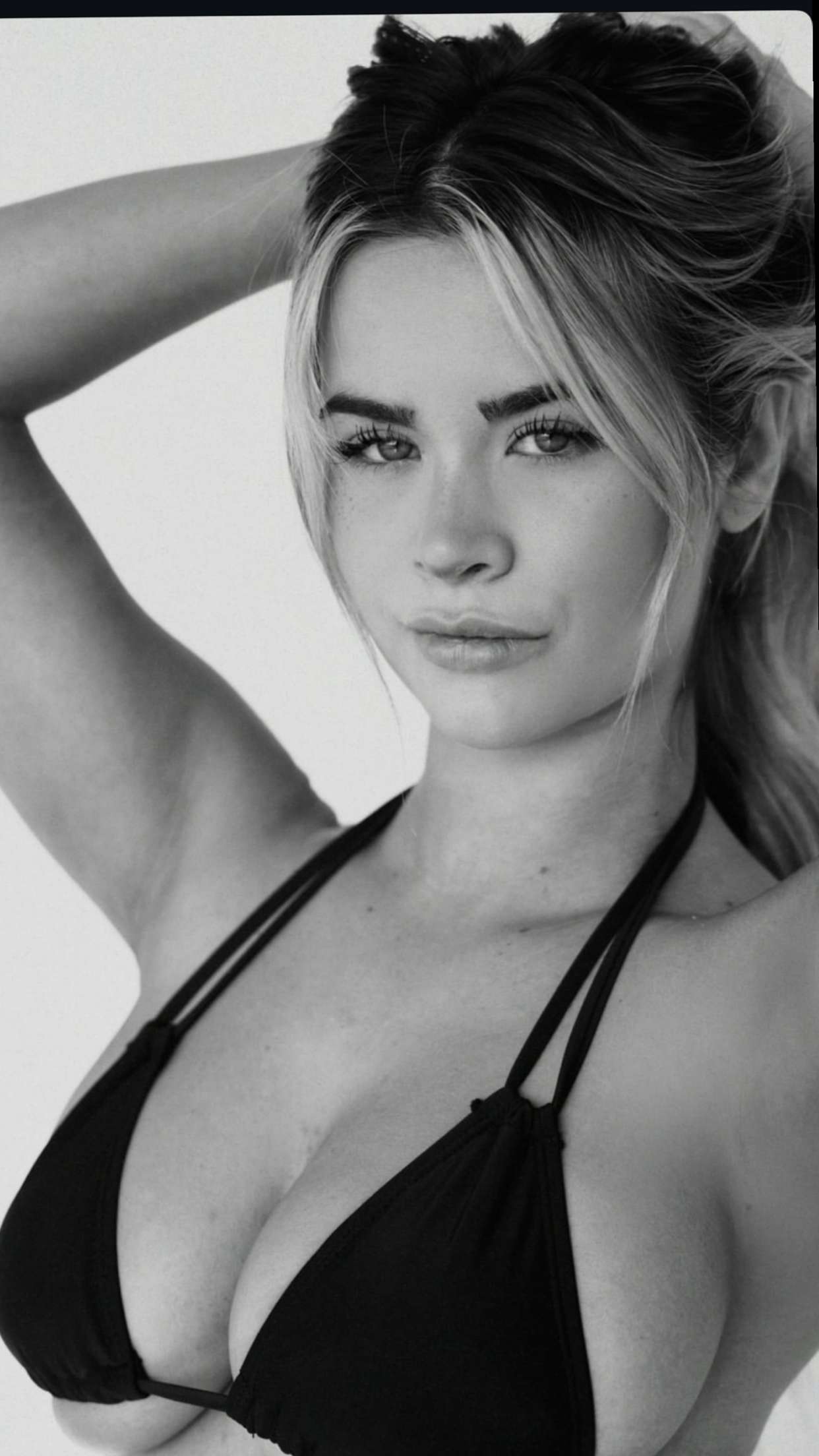 emilyelizabbeth snapchat image archive image