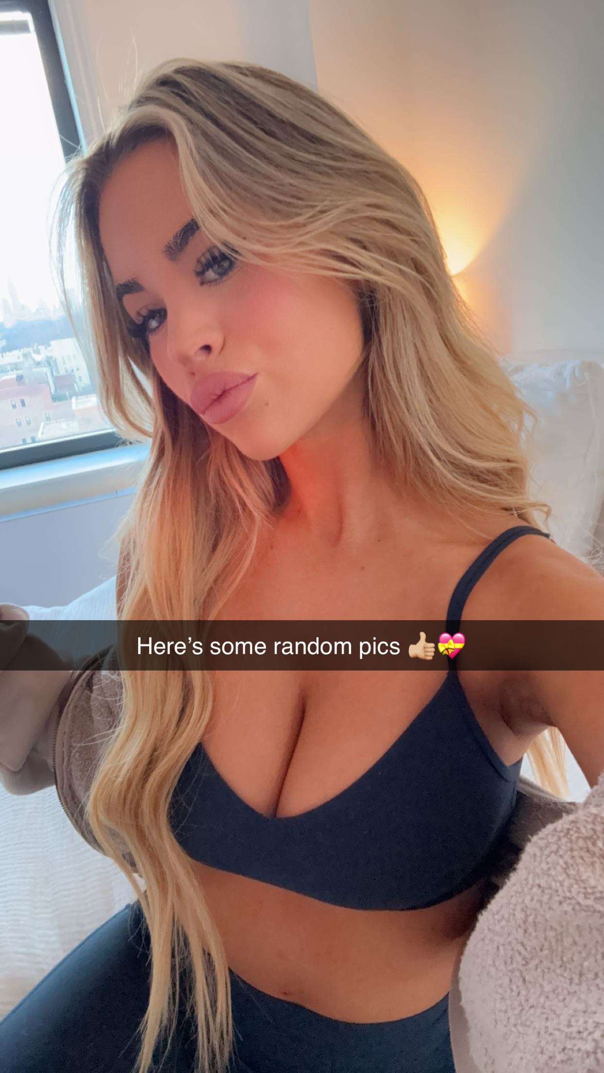 emilyelizabbeth snapchat image archive image