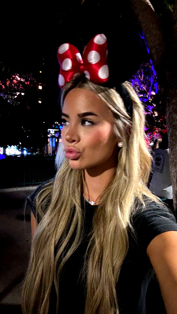 emilyelizabbeth image ~ Altpins