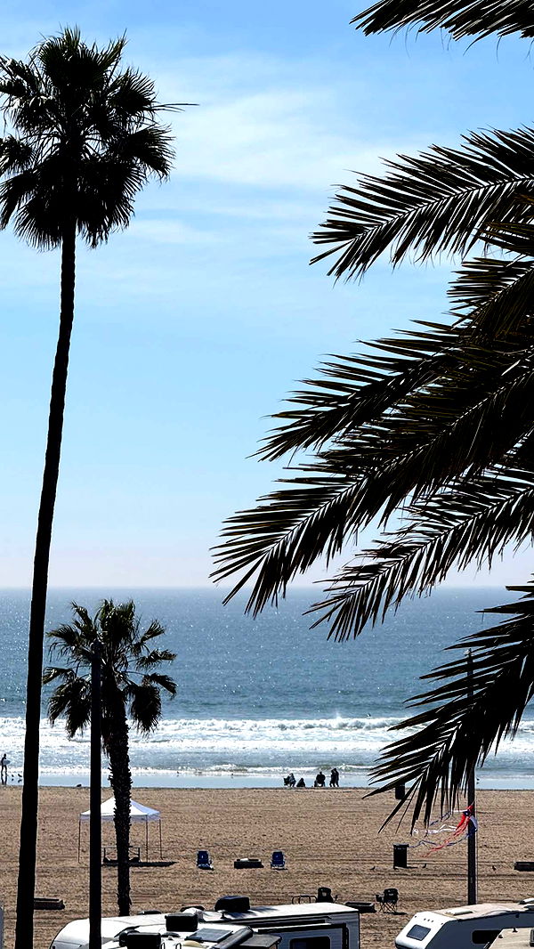 emilyelizabbeth image ~ Altpins