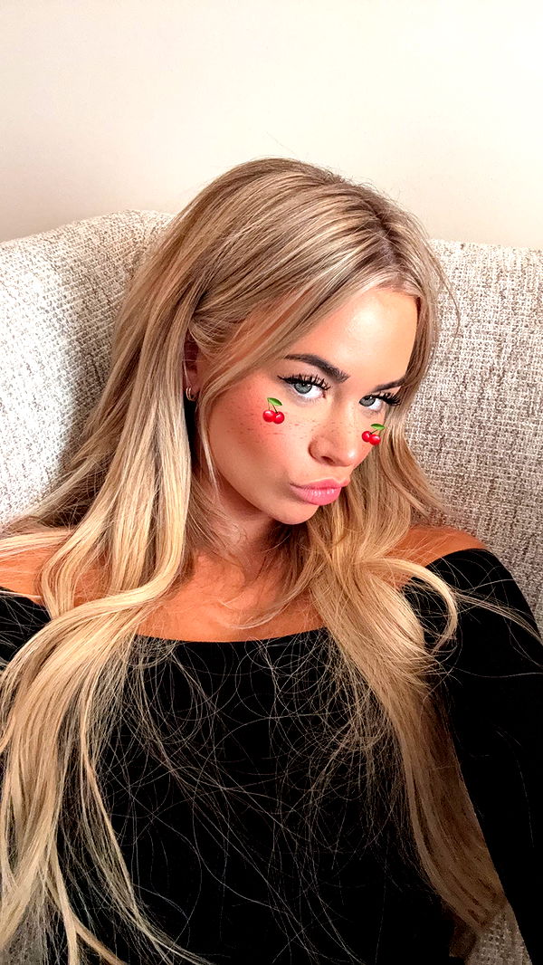 emilyelizabbeth image ~ Altpins