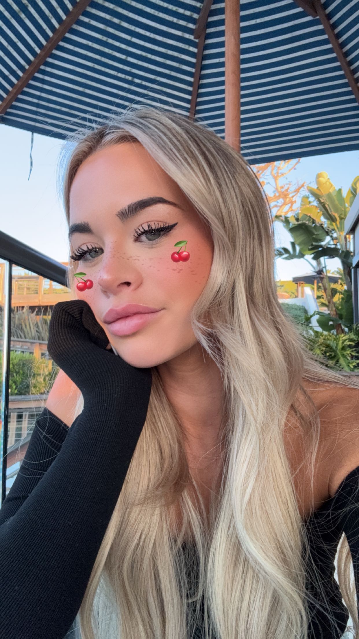 emilyelizabbeth snapchat image archive image