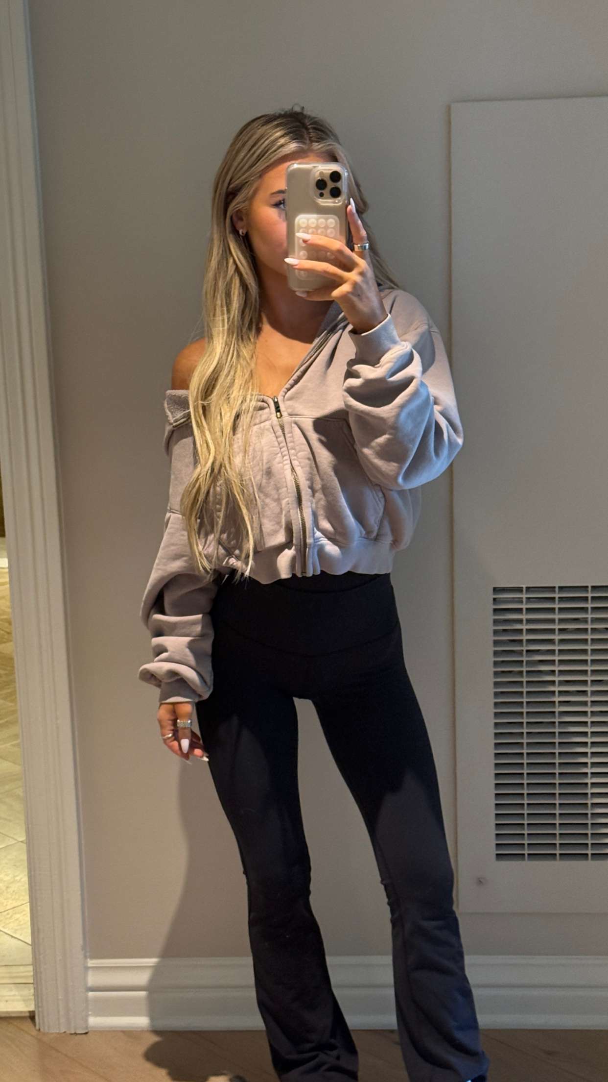 emilyelizabbeth snapchat image archive image