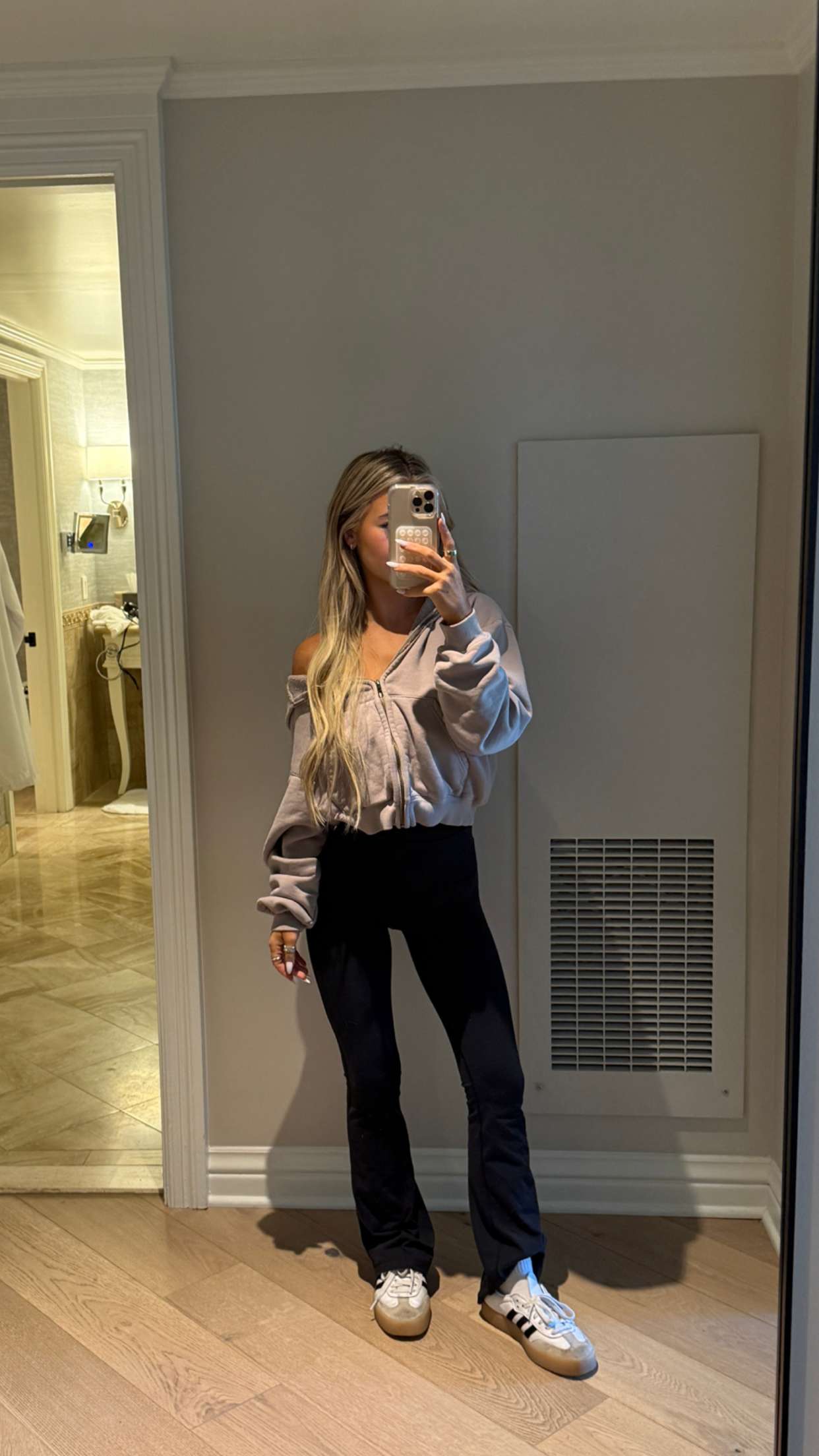 emilyelizabbeth snapchat image archive image