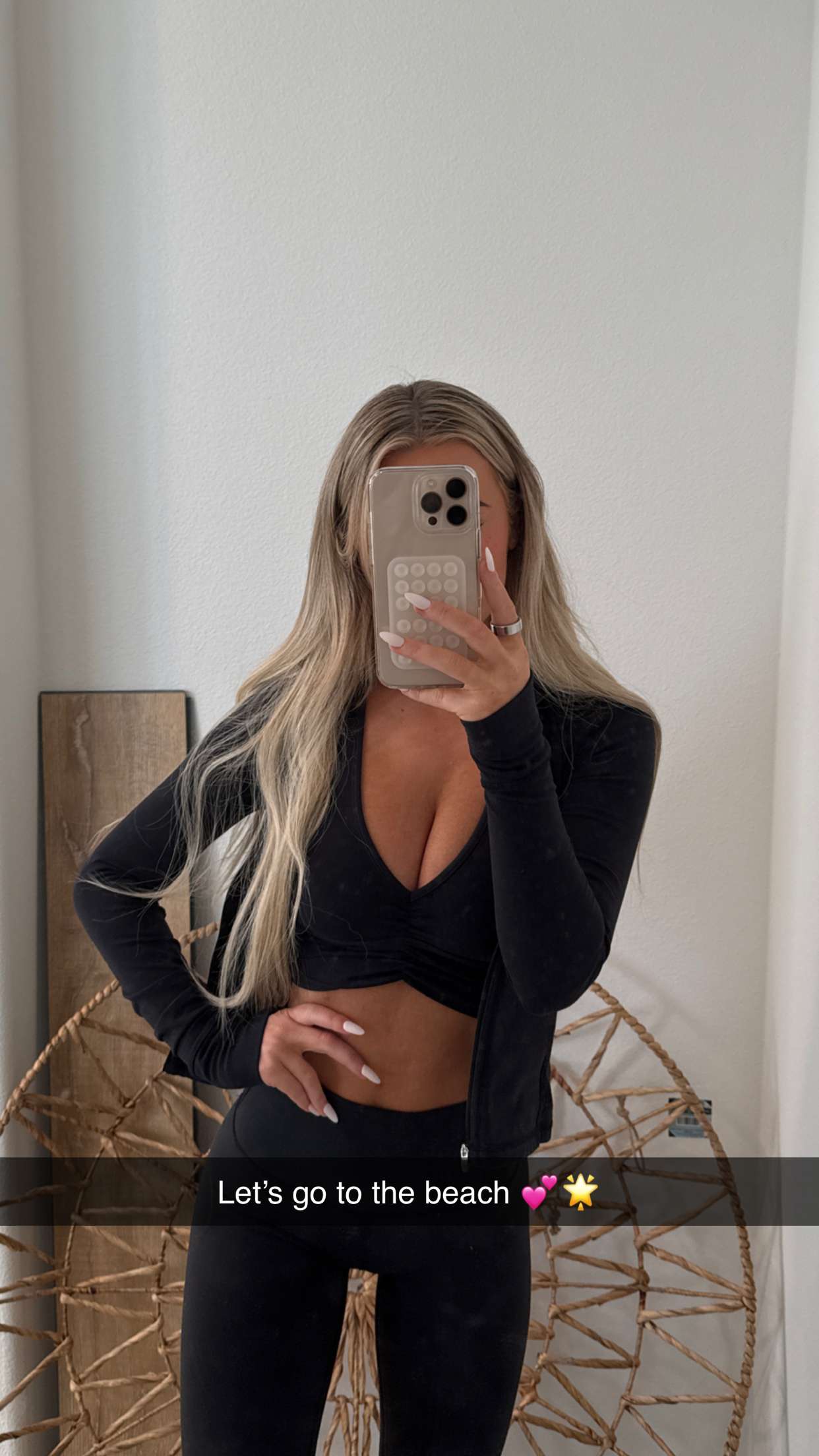 emilyelizabbeth snapchat image archive image