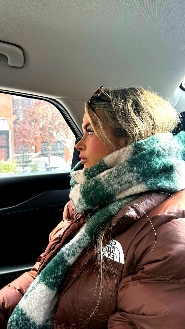 emilyelizabbeth image ~ Altpins