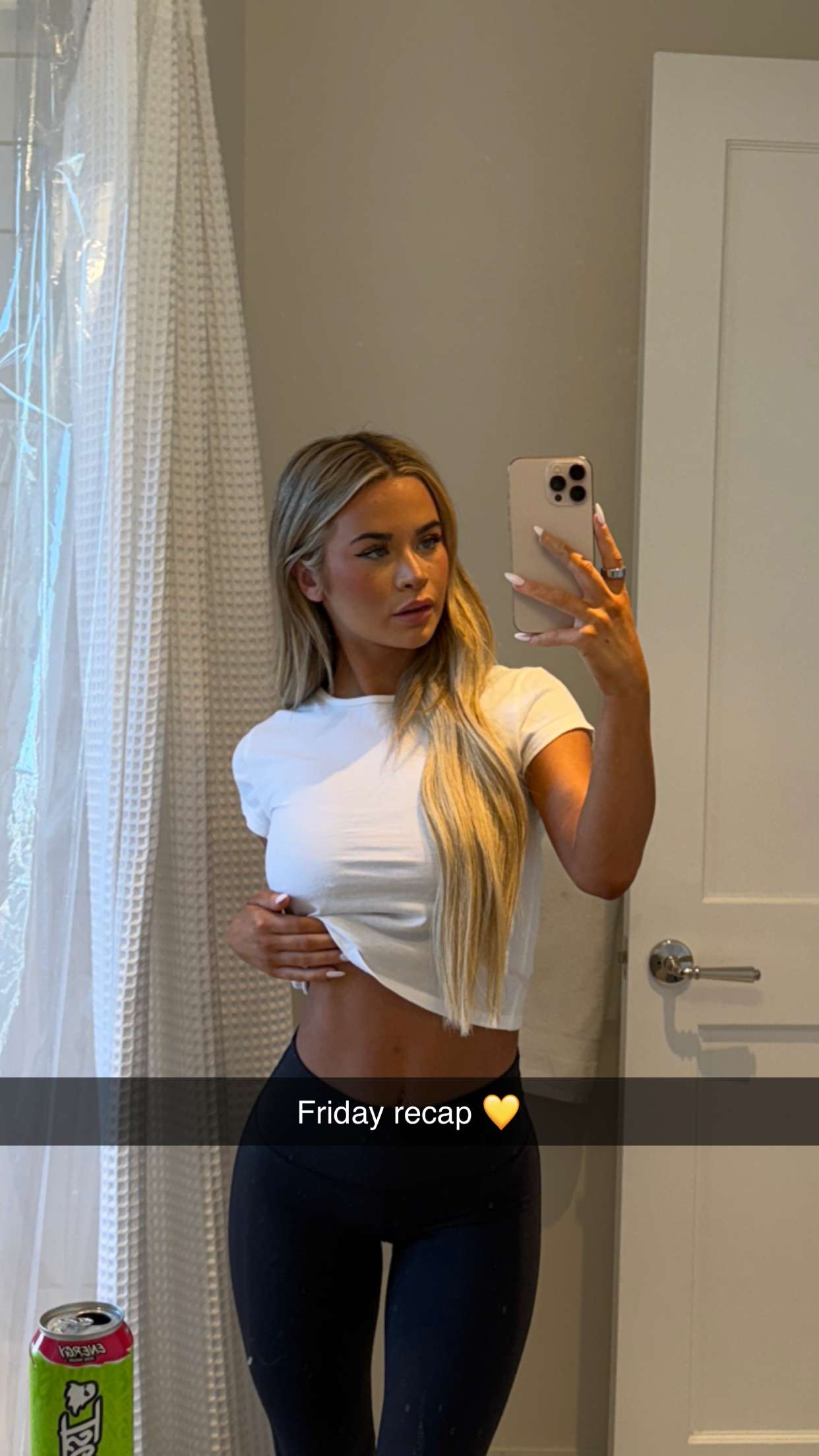 emilyelizabbeth snapchat image archive image