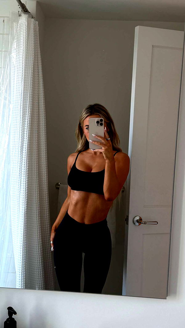 emilyelizabbeth image ~ Altpins