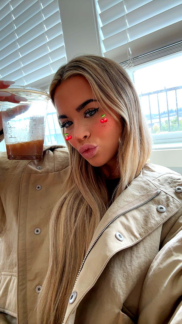 emilyelizabbeth image ~ Altpins