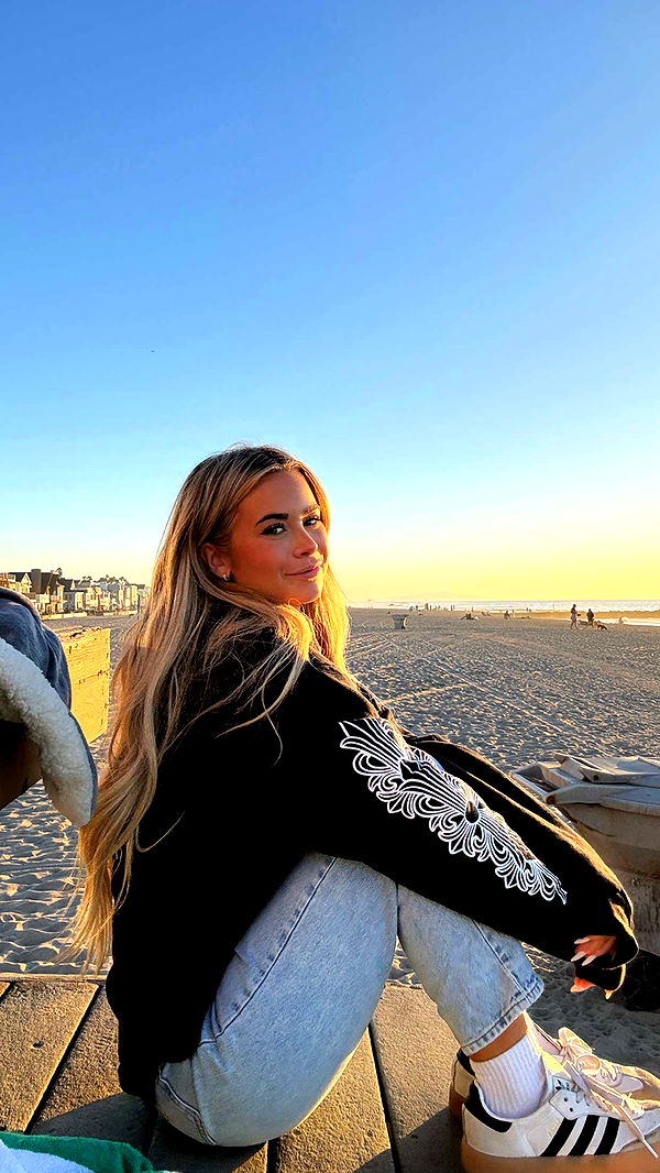 emilyelizabbeth image ~ Altpins