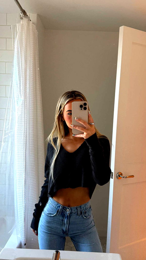 emilyelizabbeth image ~ Altpins