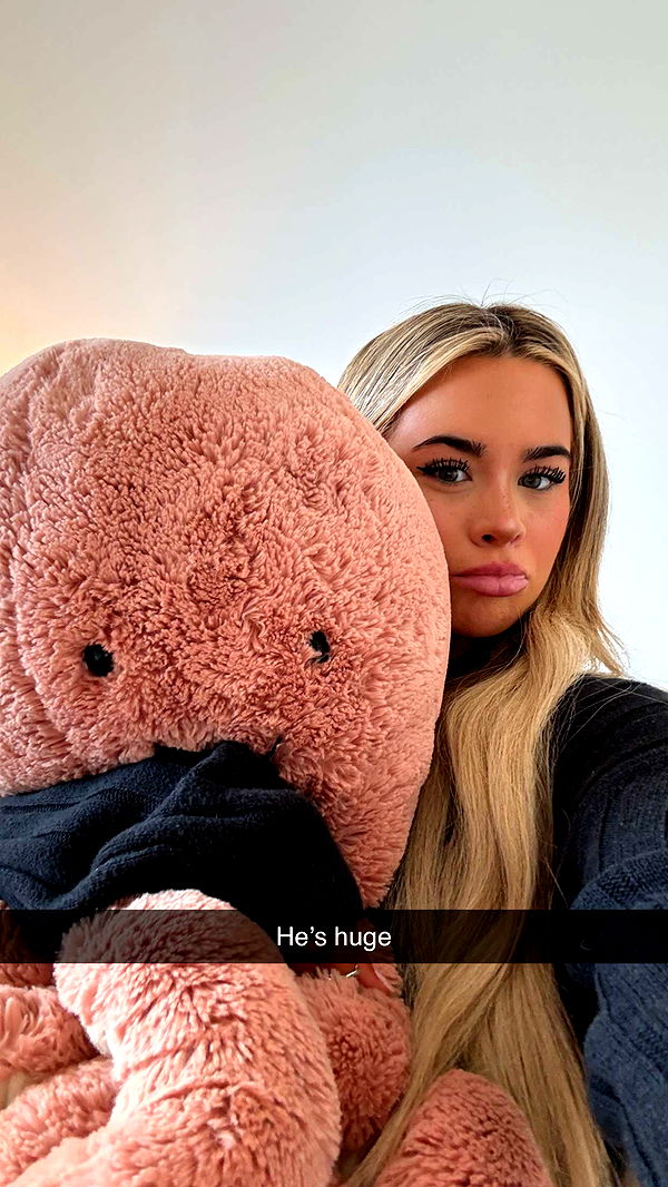 emilyelizabbeth image ~ Altpins