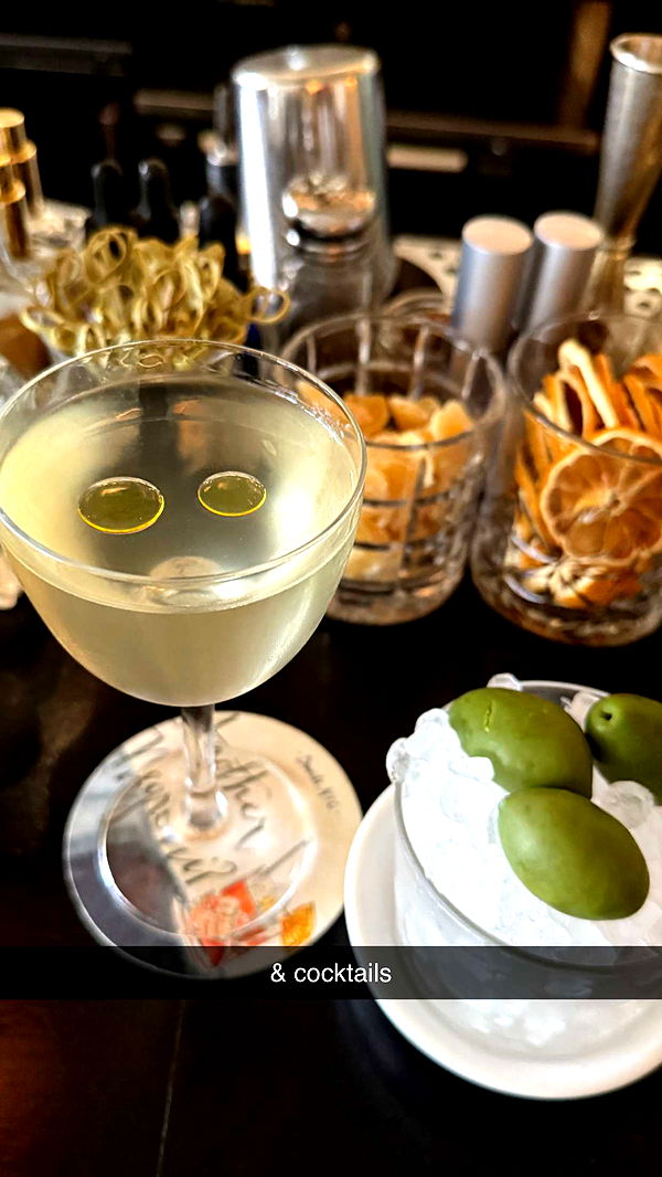 emilyelizabbeth image ~ Altpins