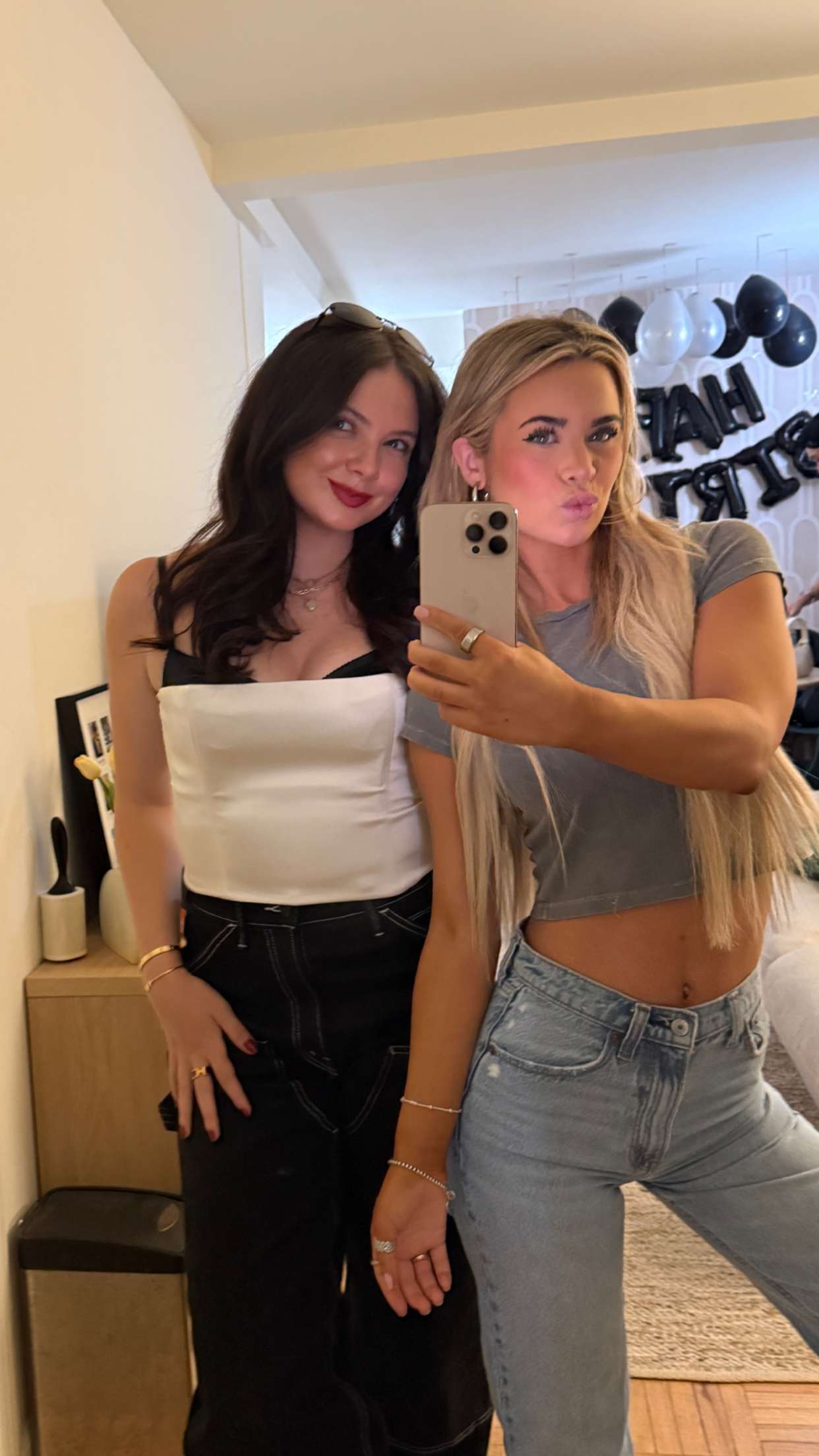 emilyelizabbeth snapchat image archive image