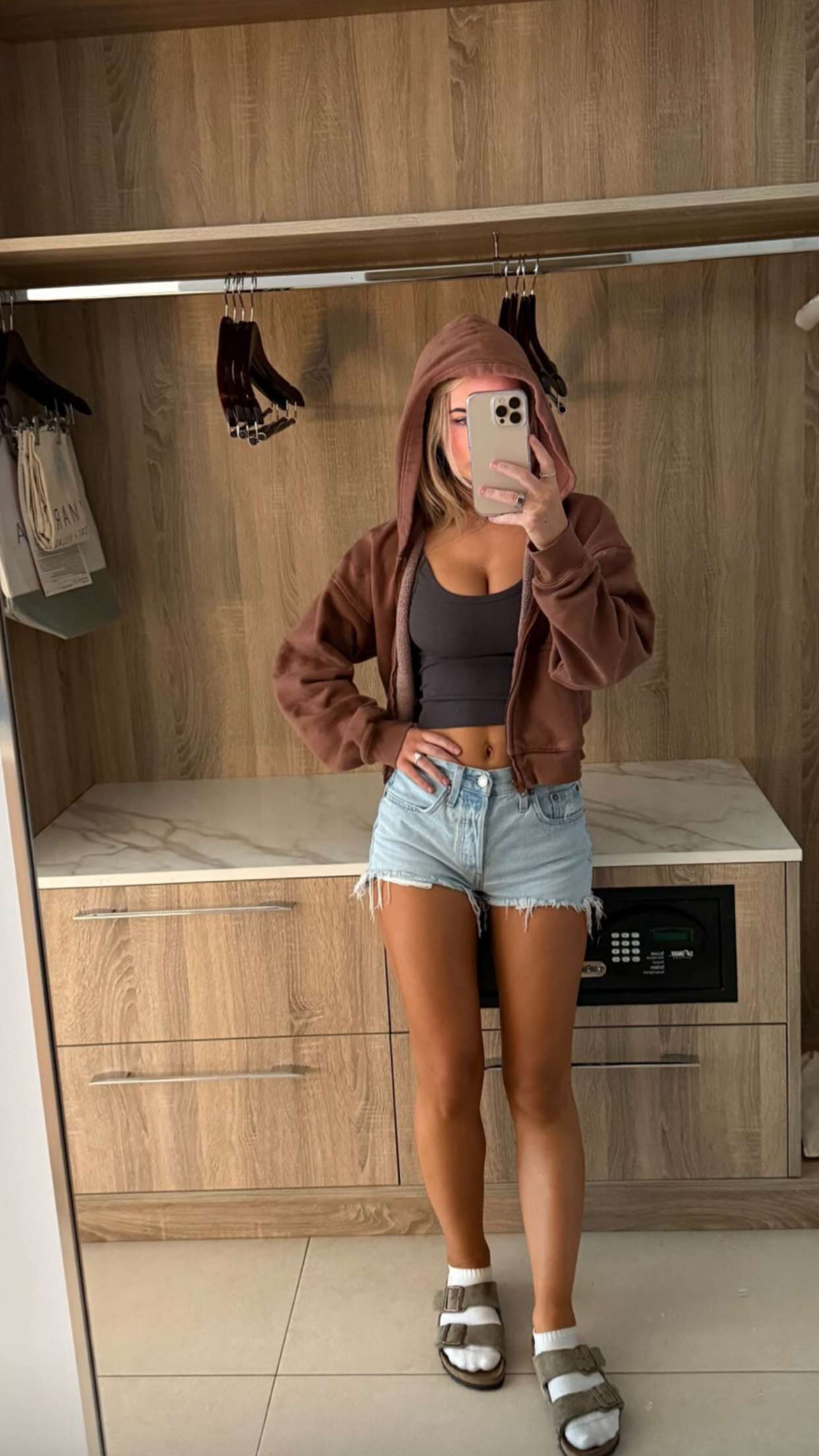 emilyelizabbeth snapchat image archive image