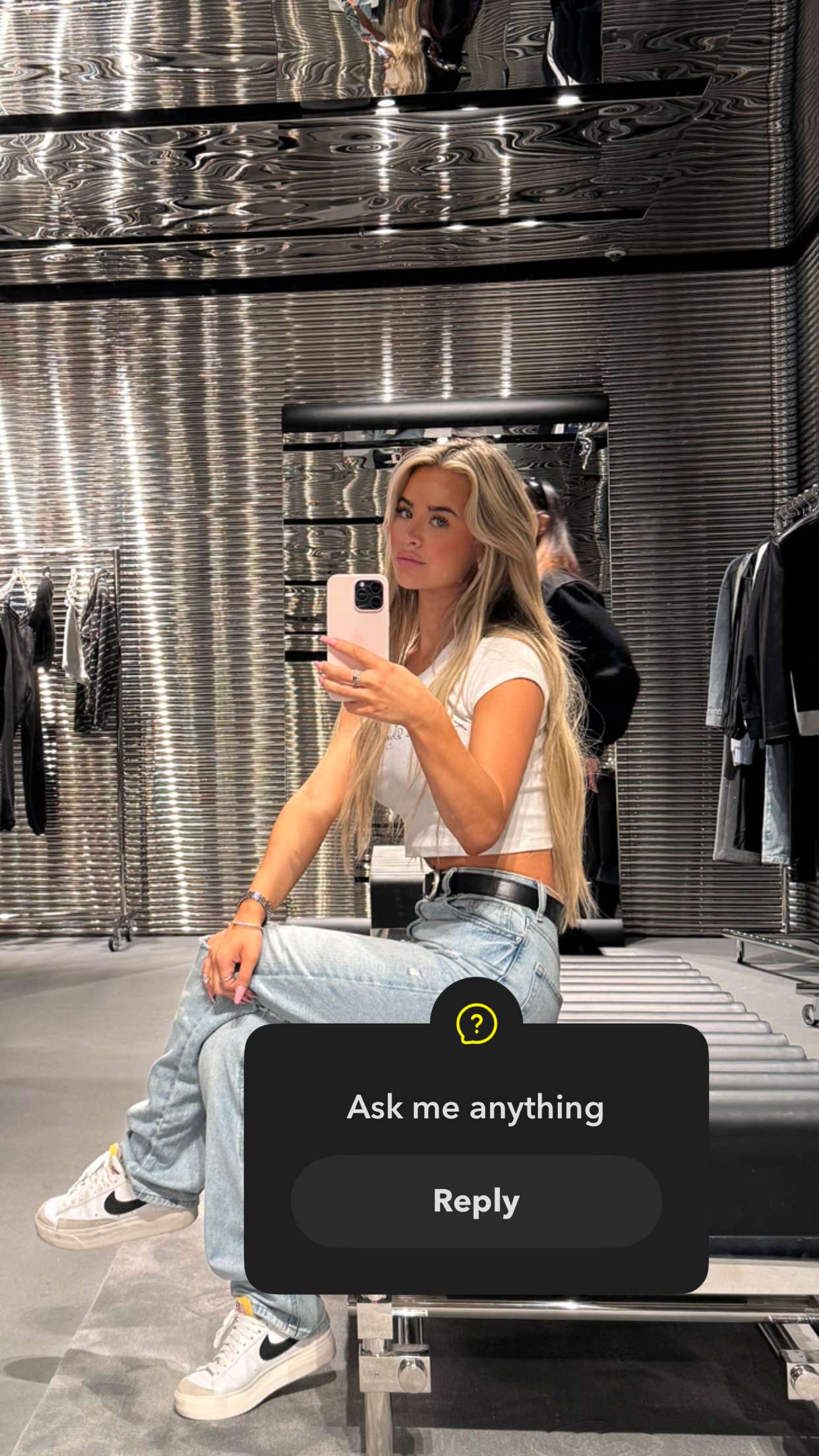 emilyelizabbeth snapchat image archive image