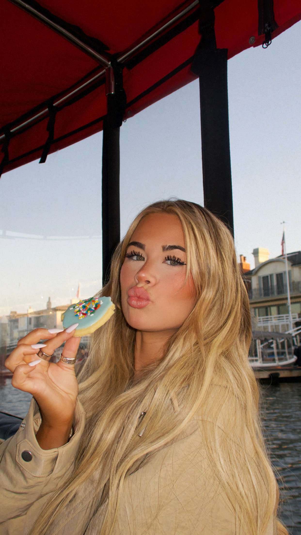 emilyelizabbeth snapchat image archive image