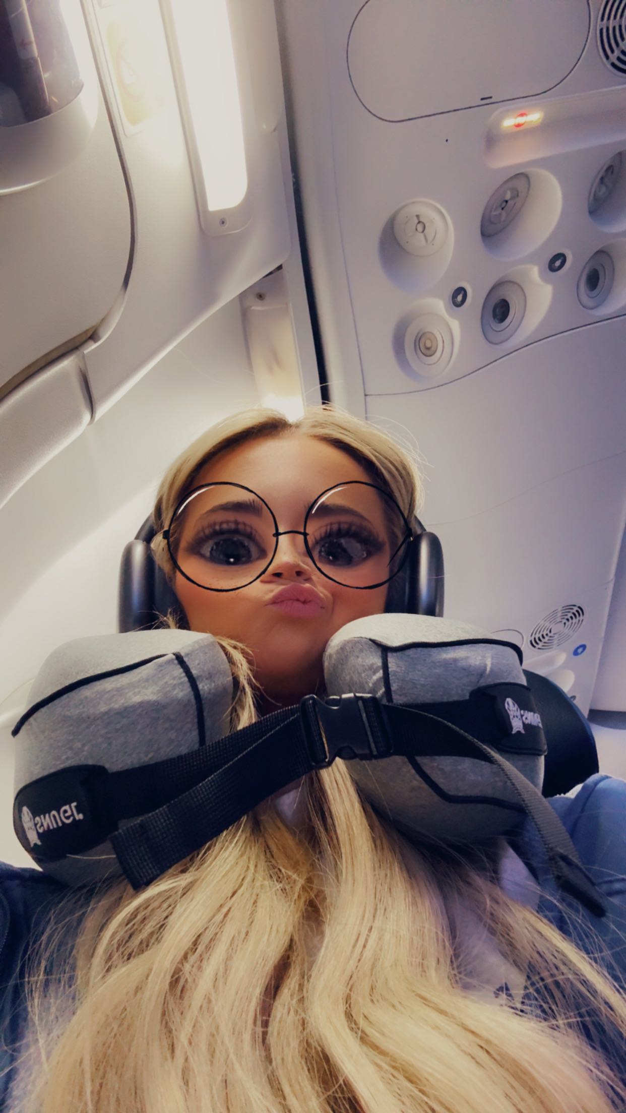 emilyelizabbeth snapchat image archive image