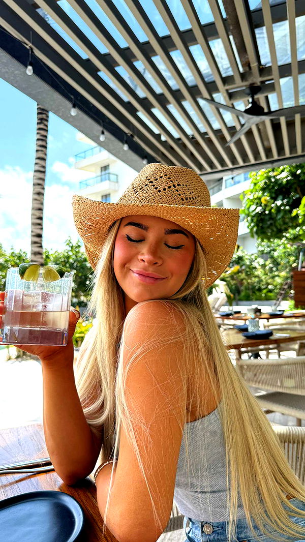 emilyelizabbeth image ~ Altpins