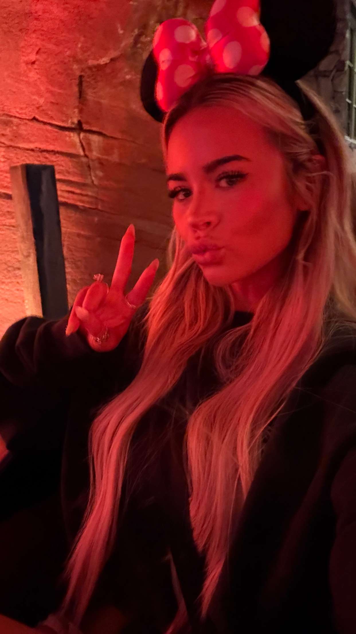 emilyelizabbeth snapchat image archive image