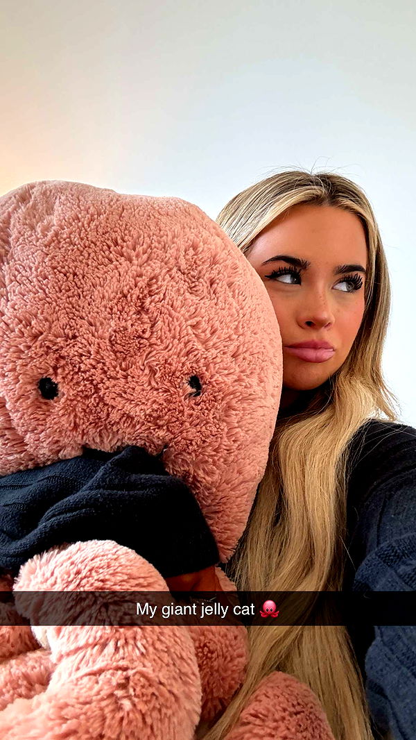 emilyelizabbeth image ~ Altpins