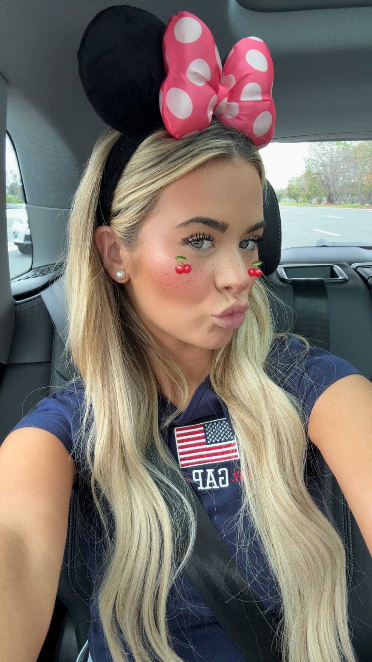 emilyelizabbeth snapchat image archive image