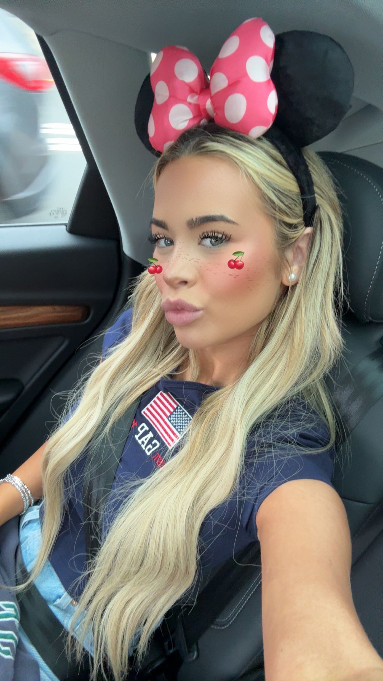 emilyelizabbeth snapchat image archive image