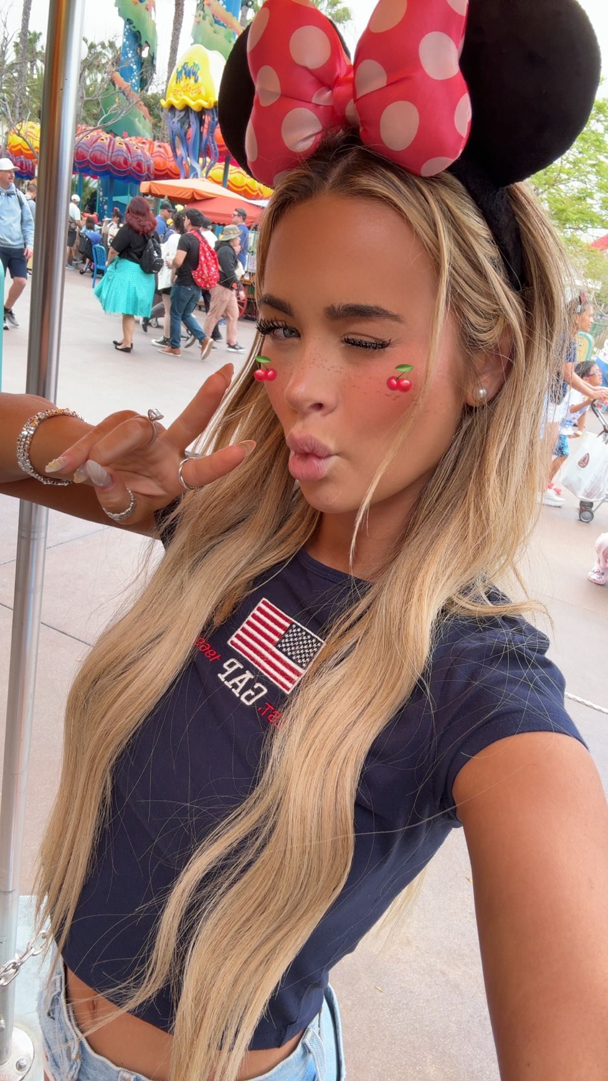 emilyelizabbeth snapchat image archive image