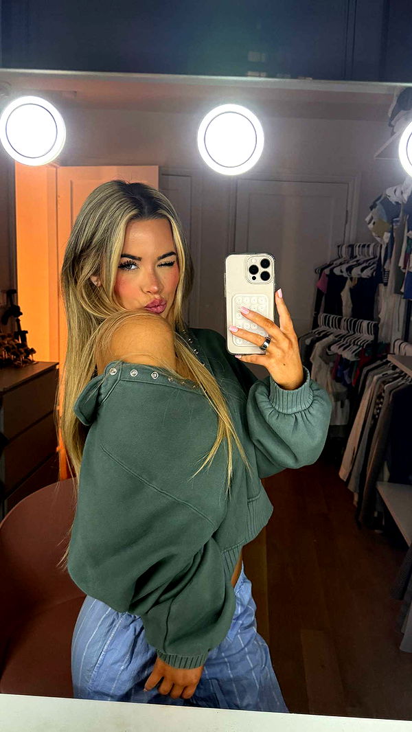 emilyelizabbeth image ~ Altpins