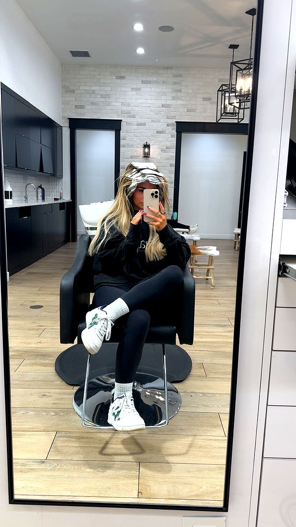 emilyelizabbeth image ~ Altpins