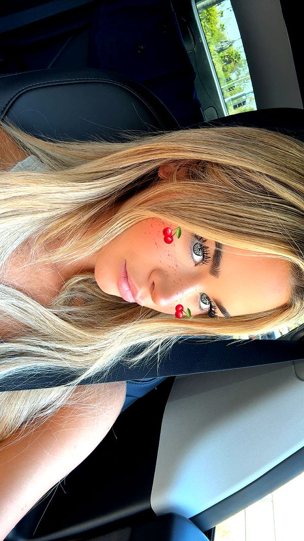 emilyelizabbeth image ~ Altpins